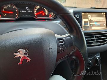 Peugeot 208 1.4 HDI 68 CV