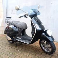 Vespa gtv 300 via montenapoleone