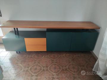 Credenza