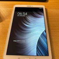 Tablet Samsung SM-T560 + Scheda Sandisk 128GB