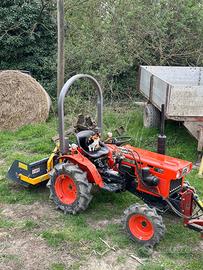 Kubota B7001 - Trattore 4x4 - Trattorino