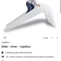 Scivolo e piscina con palline