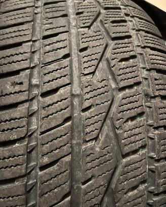 Gomme invernali Toyo 225/45 r17