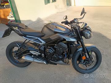 Triumph Street Triple R - 2024