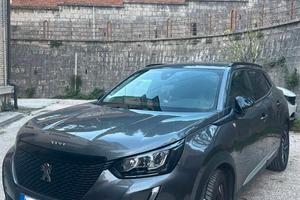 PEUGEOT 2008 allure pack