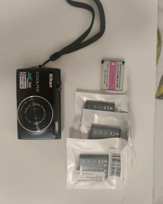 Nikon coolpix s5100 con 3 batterie nuove 