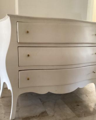 Credenza/mobile in stile barocco In shabby chic