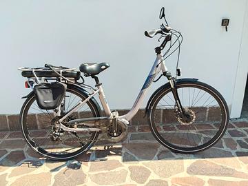Bicicletta elettrica World Dimension Glow Lady