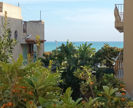 Fronte spiaggia a Marina di Ragusa da settembre