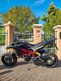 hypermotard 821