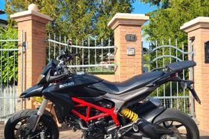 hypermotard 821