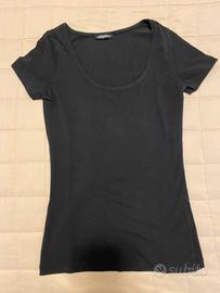 T-shirt nera Motivi tg. S