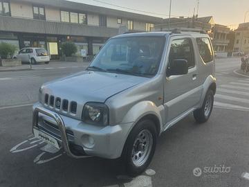 Suzuki Jimny 1.3i 16V cat 4WD JLX GANCIO TRAINO