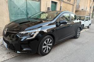Renault clio 2023 turbo