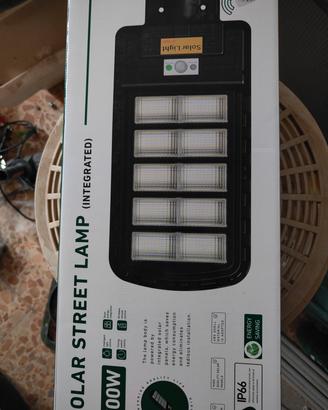 2 luci led solare 500w nuovo incluso supporto luce