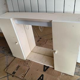 mobiletto specchio bagno