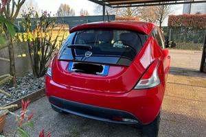 Lancia ypsilon GPL Elefantino Blu ecochic