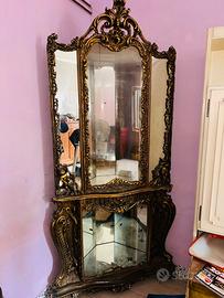 ANTICA VETRINA ANGOLARE IN OTTONE DORATO FINE 800