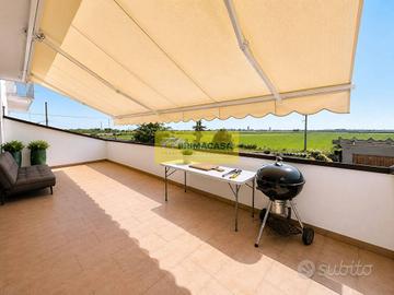 Appartamento di 105 m² con 3 locali e box auto a J