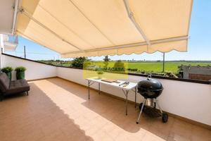Appartamento di 105 m² con 3 locali e box auto a J