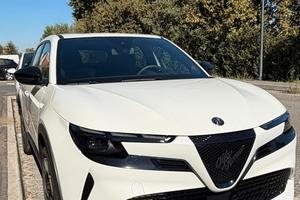 Alfa Romeo Junior elettrica 156cv