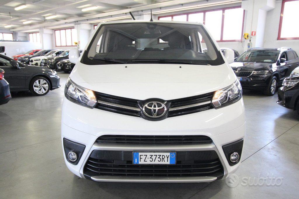 TOYOTA Proace Verso