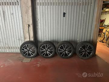 Set 4 cerchi e gomme