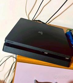 Playstation 4 + 2 controller