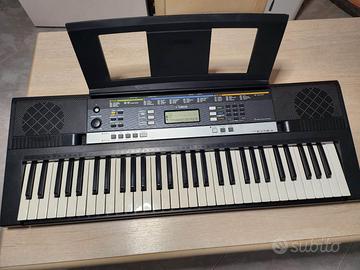 Tastiera Yamaha PSR  E 243