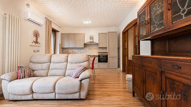 Stanze private con bagno in appartamento condiviso