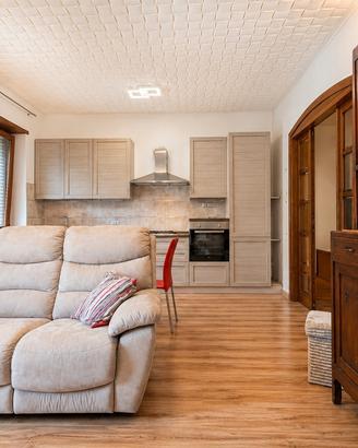 Stanze private con bagno in appartamento condiviso