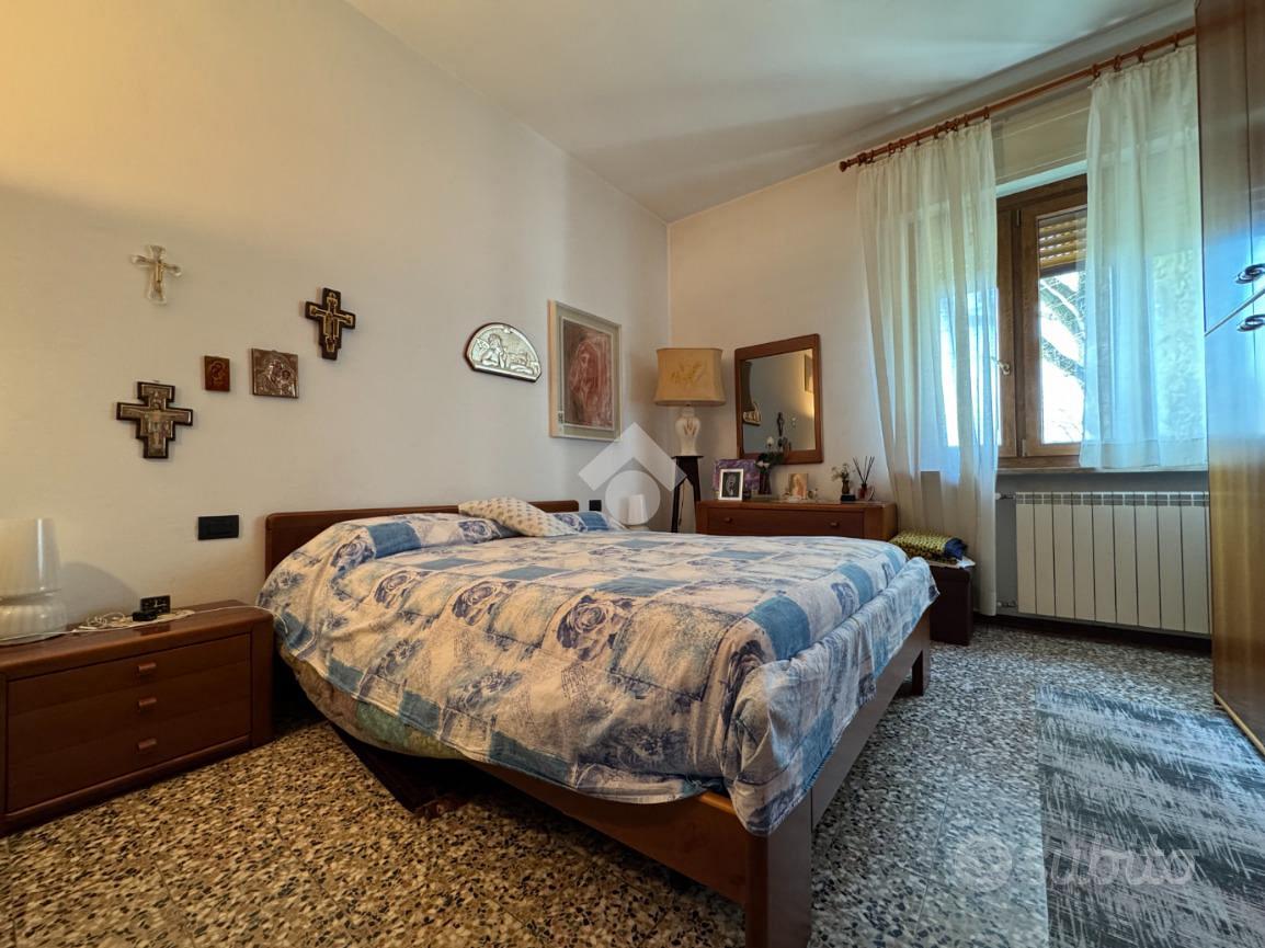 BIFAMILIARE A GALLIATE - Vista 4