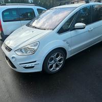 ford s max new titanium 7 posti
