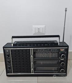 Radio Multibanda GRUNDIG SATELLIT 2100