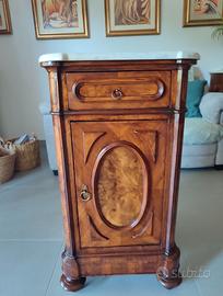 Mobiletto antico stile vintage