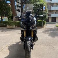 X-Adv 750 abs dct