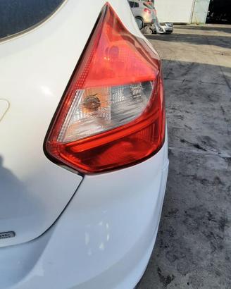 FORD FOCUS 2011 - STOP POSTERIORE DESTRO