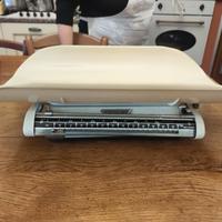 bilancia bambino vintage 