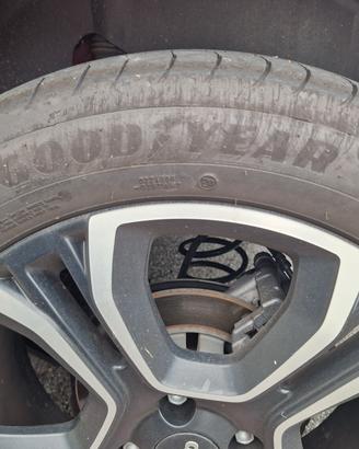 4 Gomme Estive Goodyear 215/55 R18 99V - DOT 2024