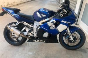 R6 2000