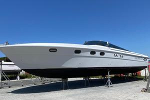 MAGNUM MARINE 40 1990 refitting 2025 2026