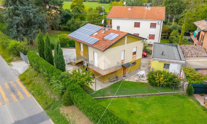 CASA INDIPENDENTE A MONTECCHIO EMILIA