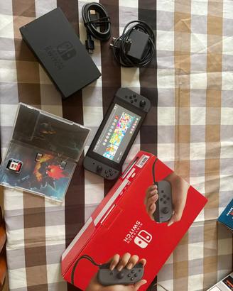 Nintendo Switch+Mario+scatola+accessori
