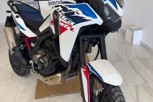 Africa twin 1100 automatica sinistrata