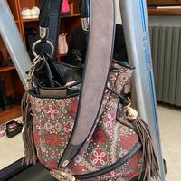 Borsa a mano con tracolla