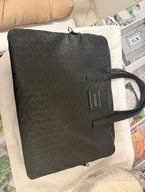 Borsa marca GUESS porta pc