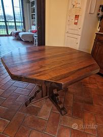 Tavolo ottagonale in legno massello