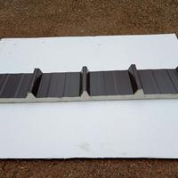 PANNELLI COIBENTATI PER TETTO