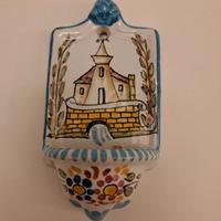 acquasantiera in ceramica fatta a mano