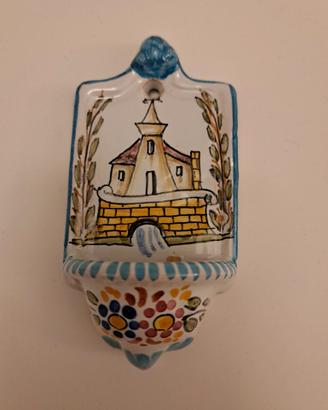 acquasantiera in ceramica fatta a mano